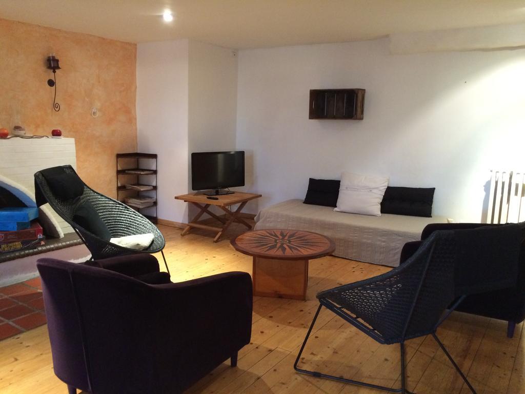 Duplex Avec Terrasse Tropezienne Apartment Pezenas Luaran gambar